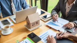 Image of an office space where moving brokers work.